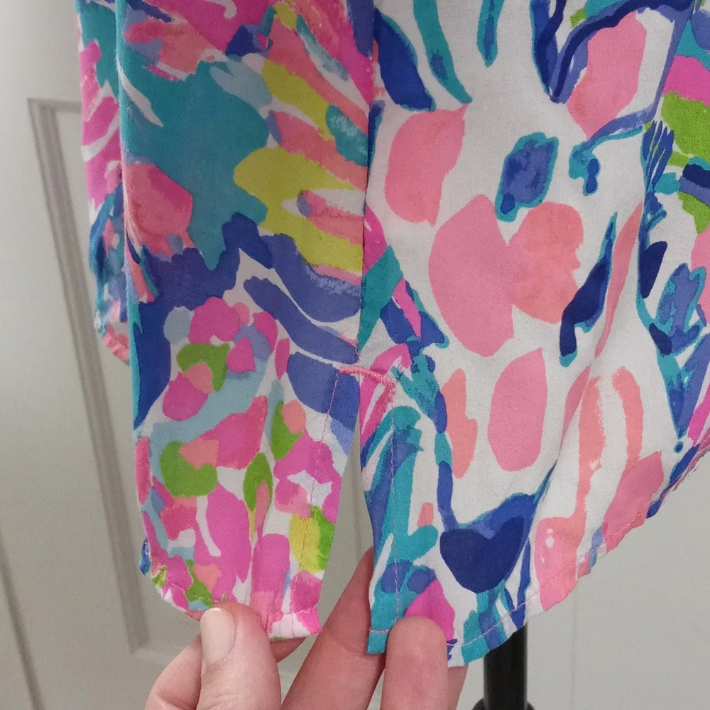 🔴SOLD🔴🦒VERY HTF Lilly Pulitzer🦒 - Willa Top - Picture 13 of 16